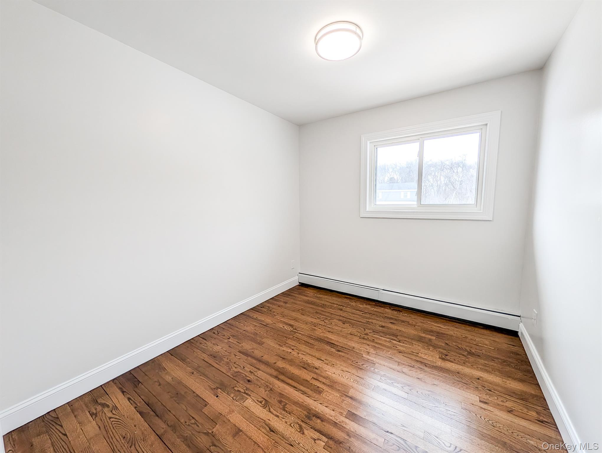 #10 photo, 41 Richmond Street, Islip , NY 11751