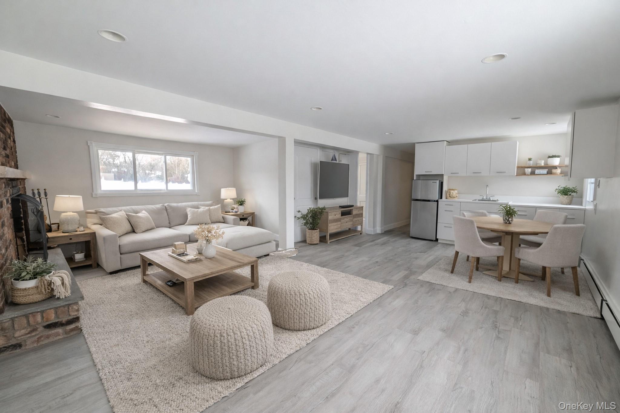 #13 photo, 41 Richmond Street, Islip , NY 11751