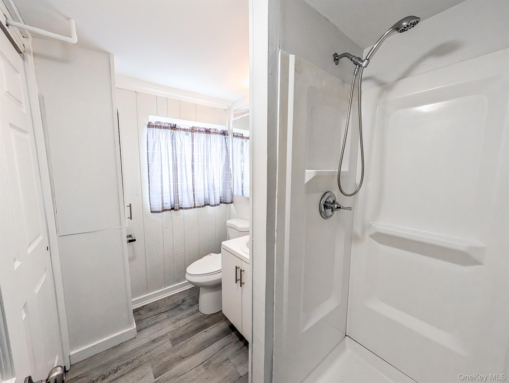 #17 photo, 41 Richmond Street, Islip , NY 11751