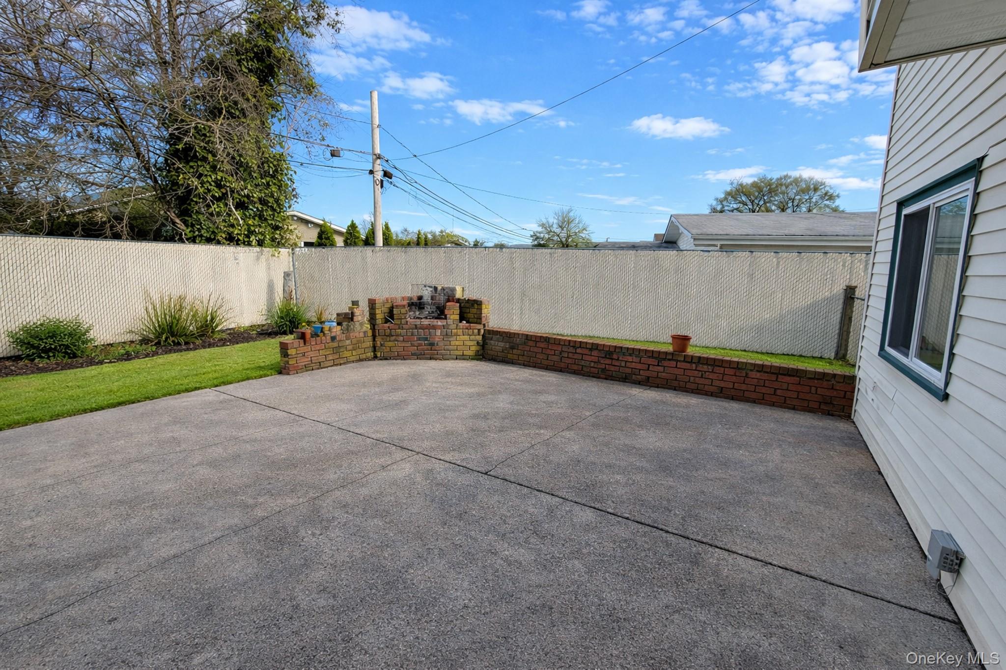 #19 photo, 41 Richmond Street, Islip , NY 11751