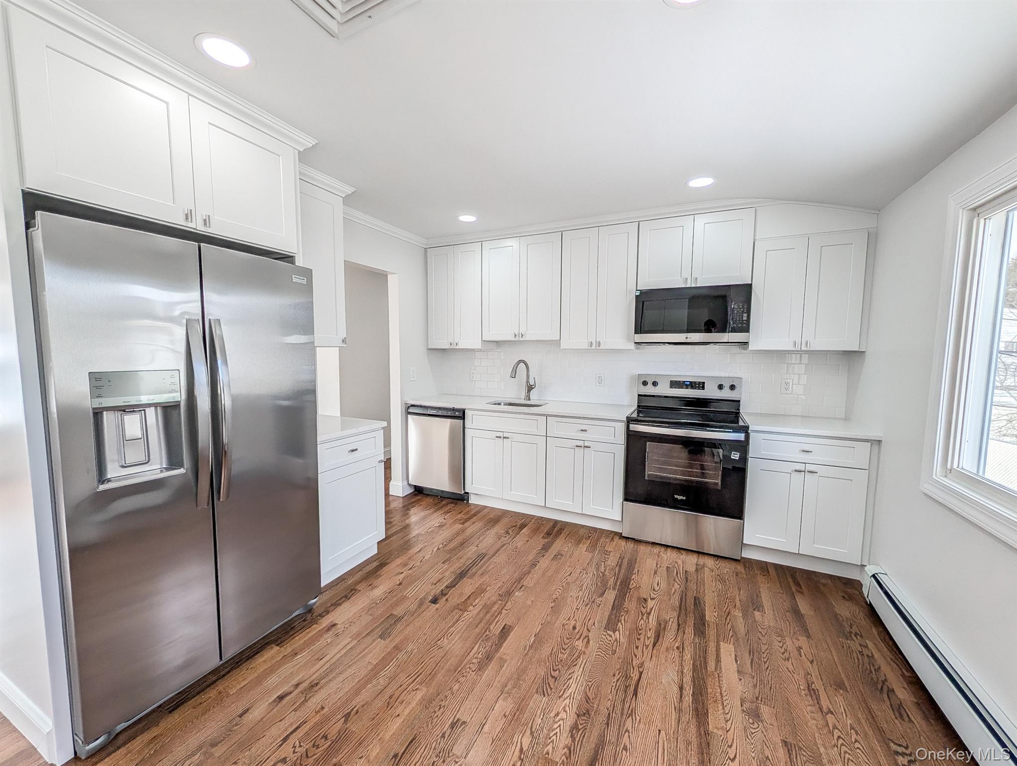 #6 photo, 41 Richmond Street, Islip , NY 11751