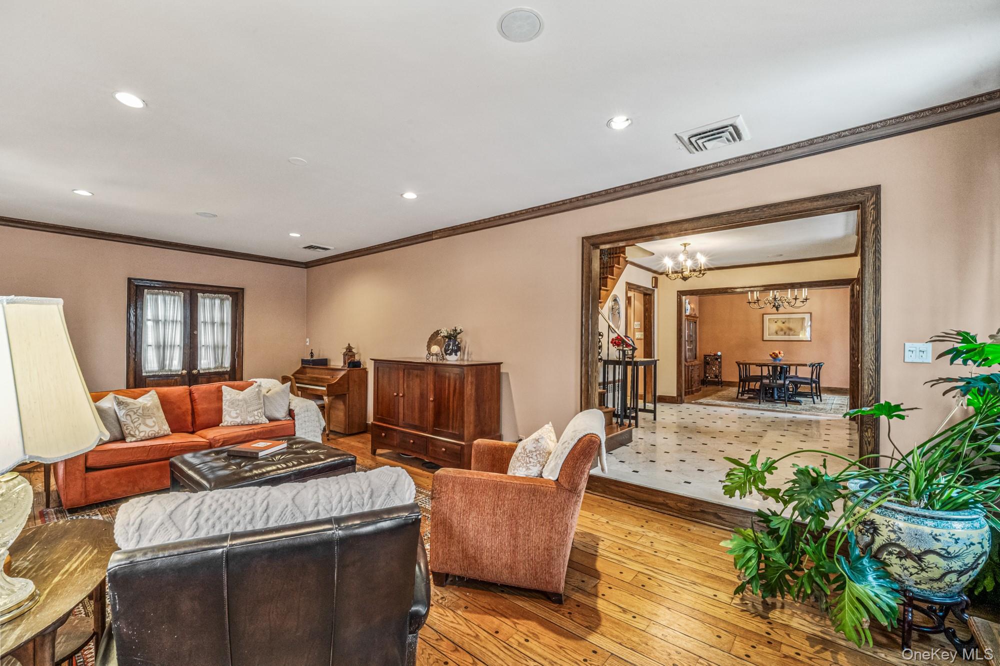 #19 photo, 31 Puritan Avenue, Forest Hills , NY 11375