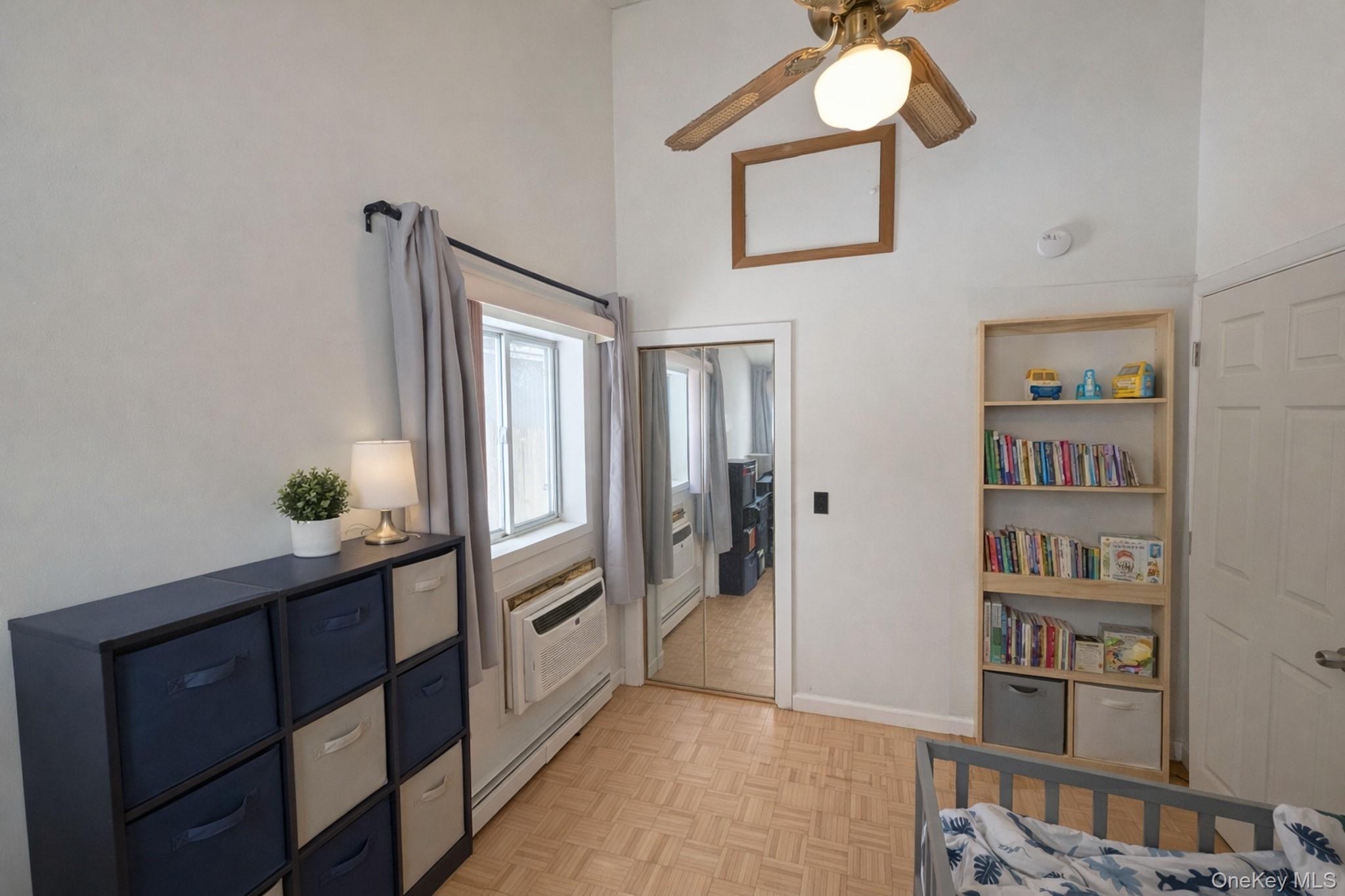 #9 photo, 17 Oneida Avenue, 东长岛 Selden , NY 11784