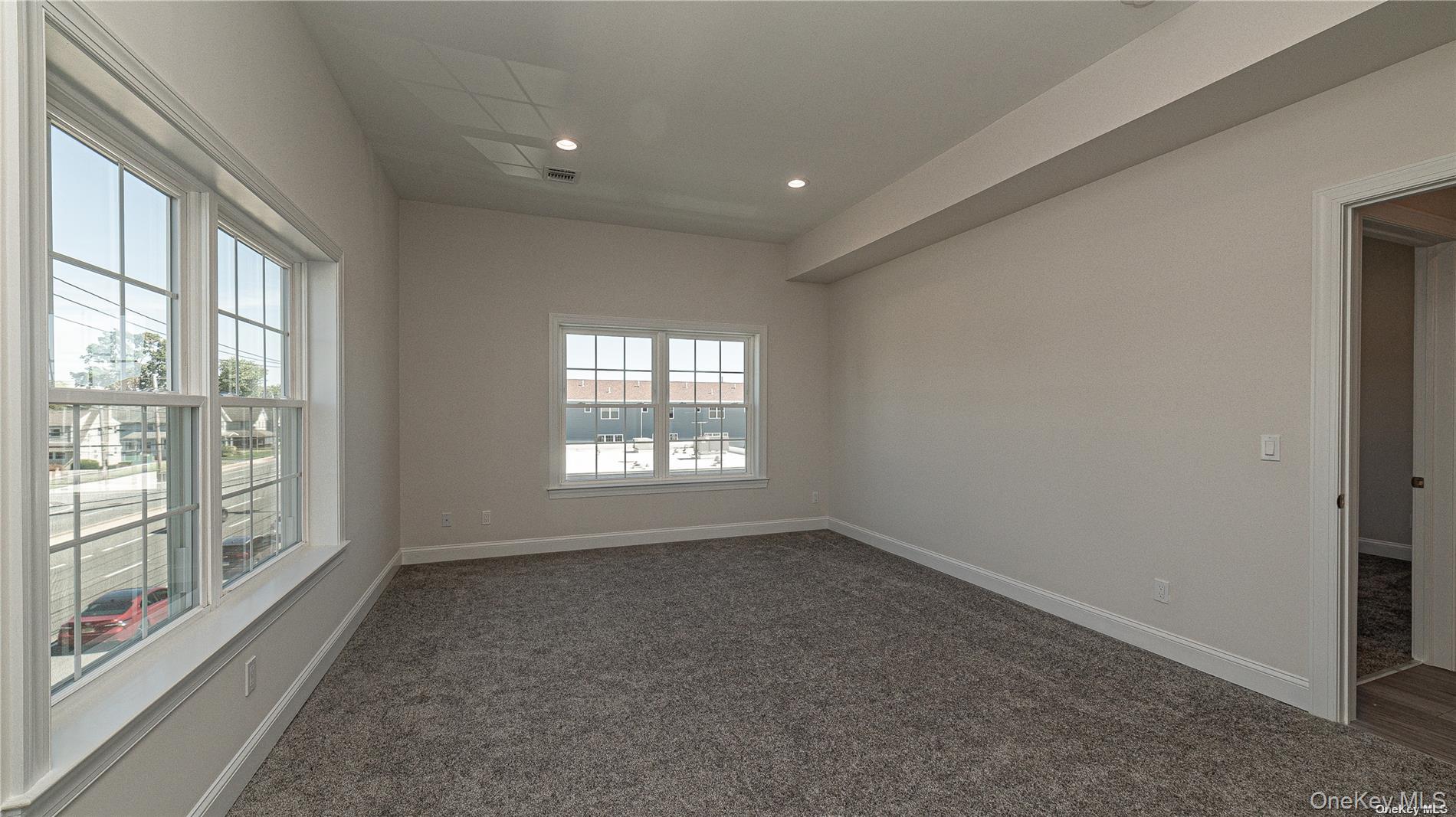 #5 photo, 776 Fulton Street, Farmingdale , NY 11735