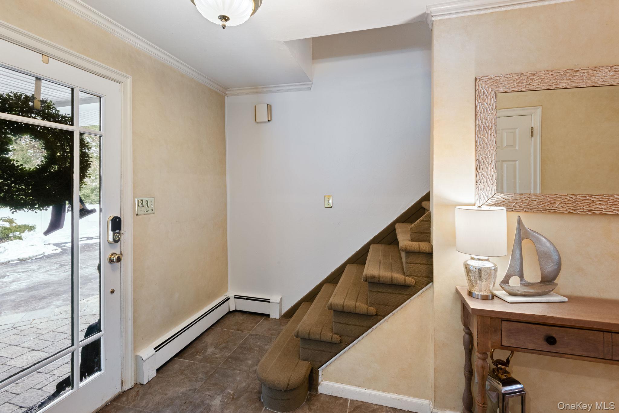 #10 photo, 4 Abbington Place, Northport , NY 11768