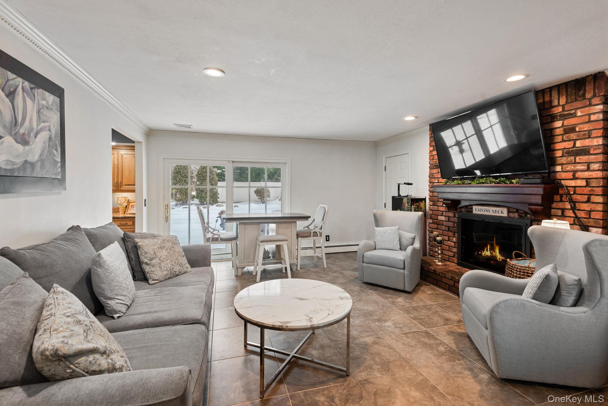 #12 photo, 4 Abbington Place, Northport , NY 11768