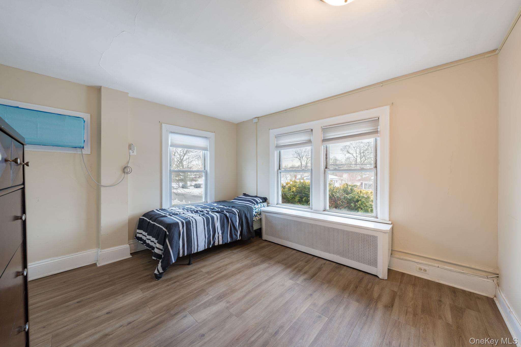 #11 photo, 1967 Washington Avenue, Seaford , NY 11783