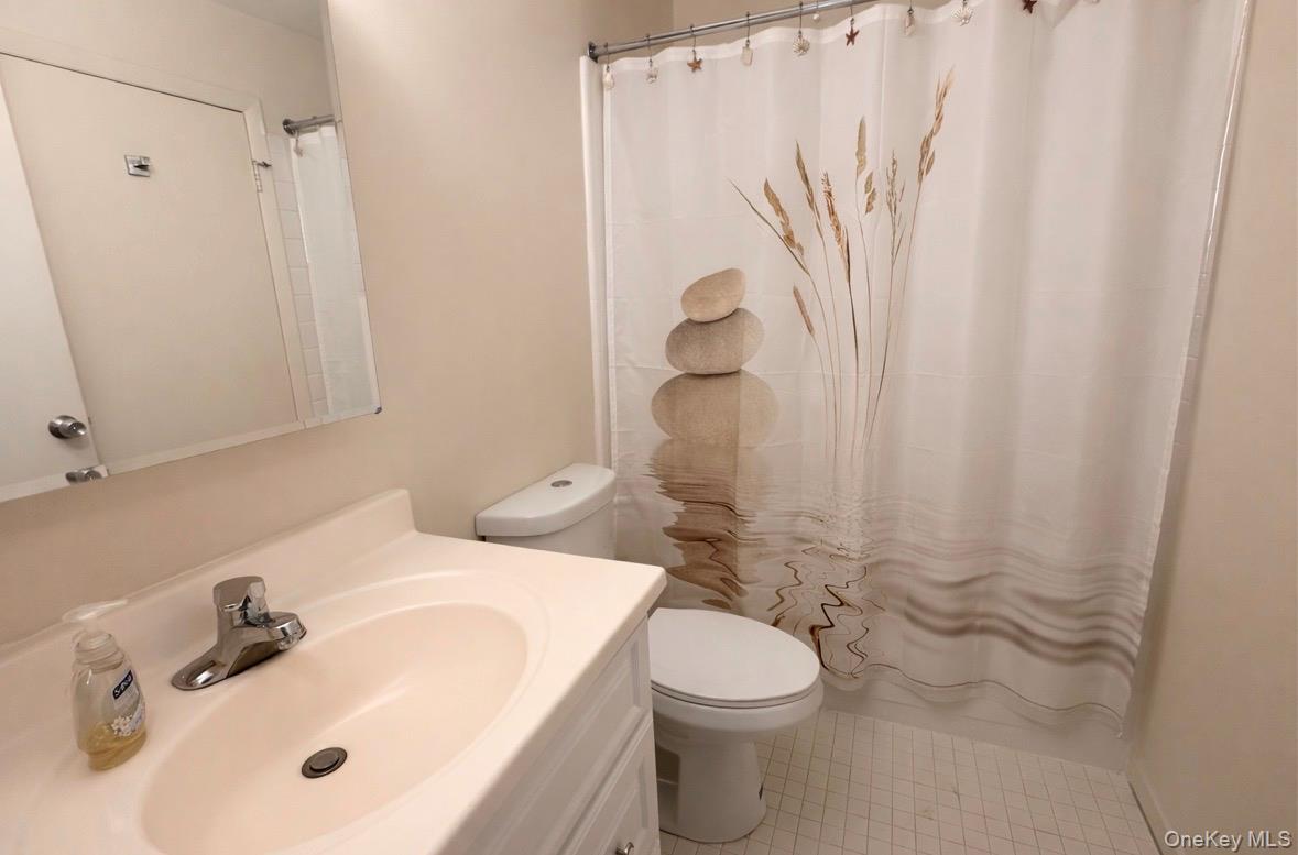 #8 photo, 206 Belfast Lane, Ridge , NY 11961