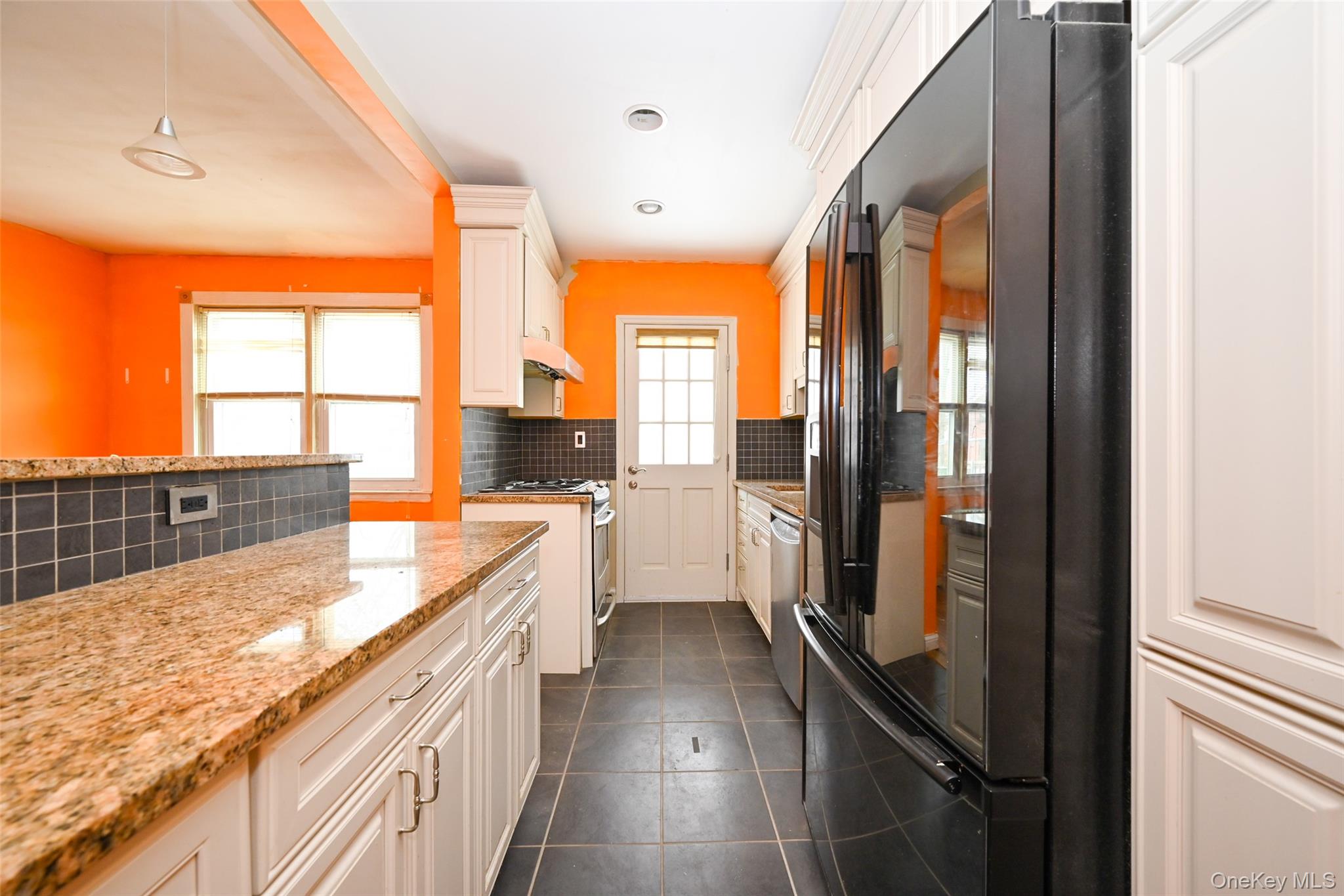 #11 photo, 75-05 168th Street, Fresh Meadows , NY 11366