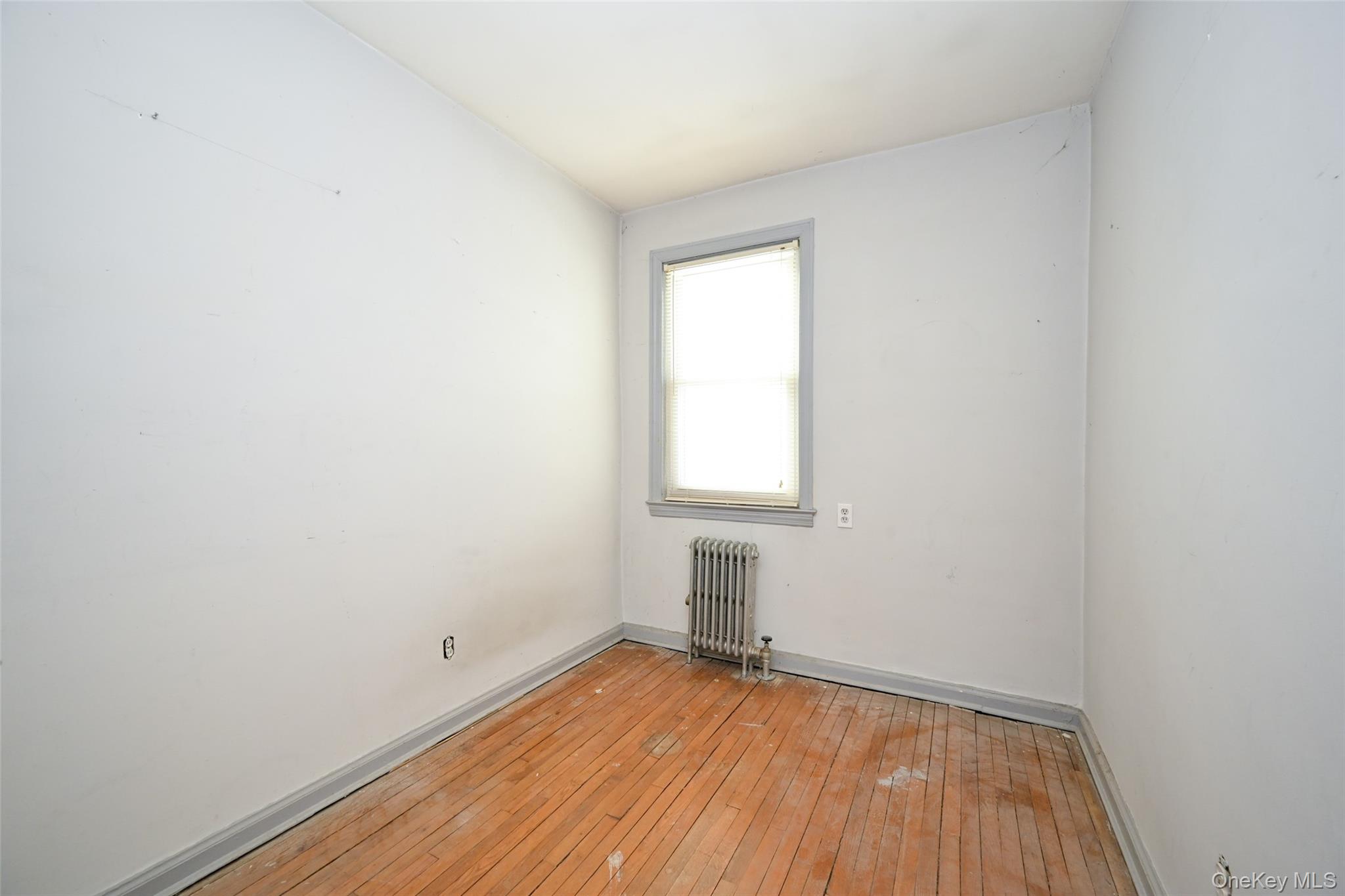 #19 photo, 75-05 168th Street, Fresh Meadows , NY 11366