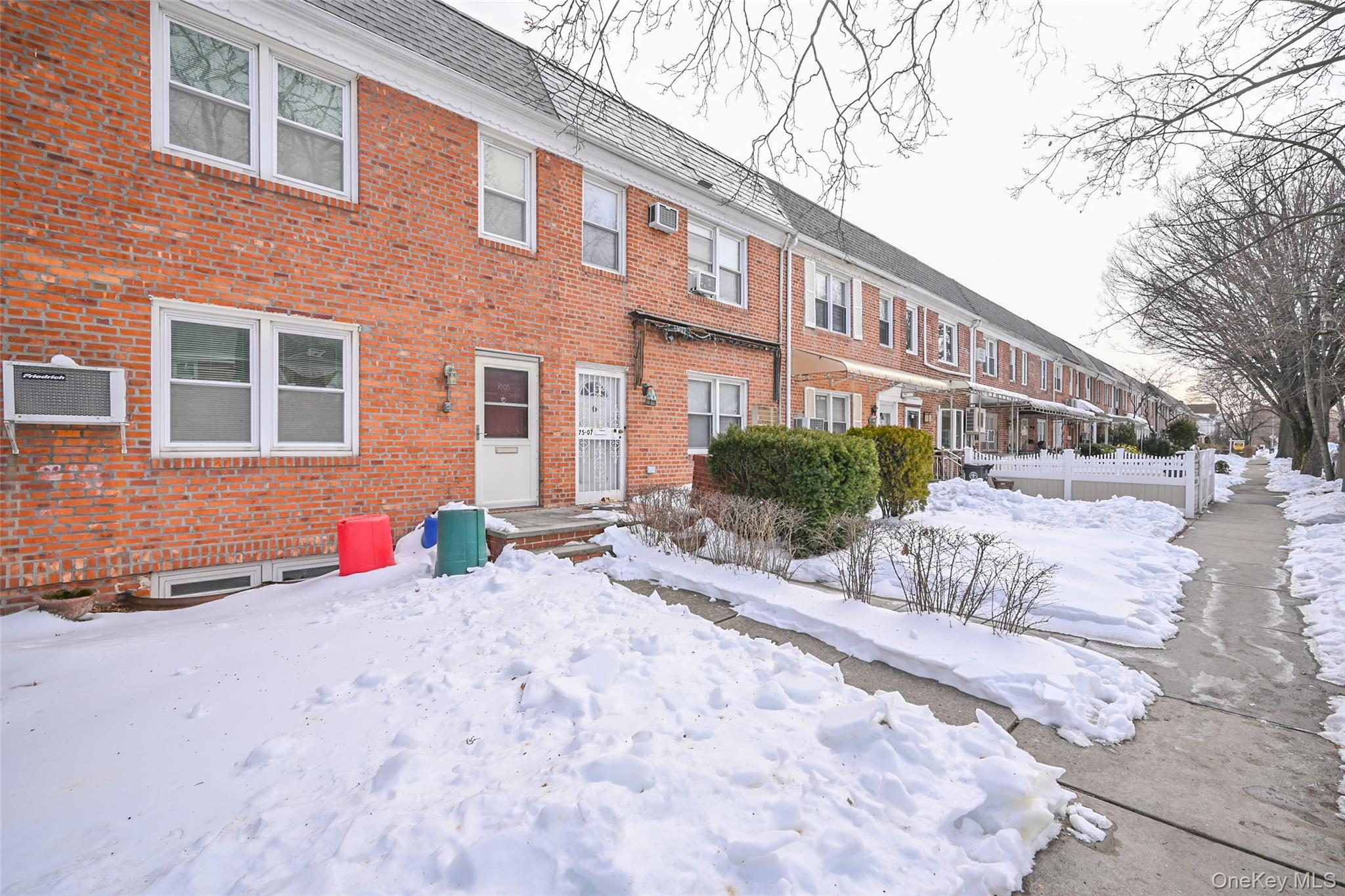 #2 photo, 75-05 168th Street, Fresh Meadows , NY 11366