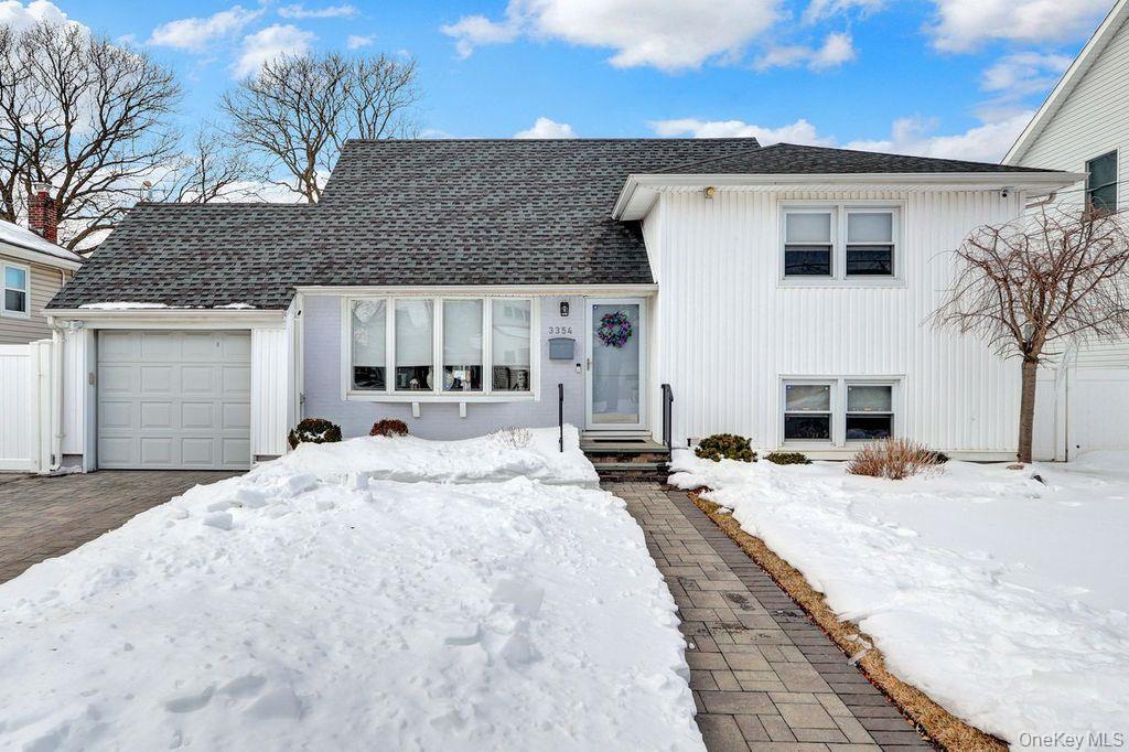 #1 photo, 3354 2nd Street, Oceanside , NY 11572