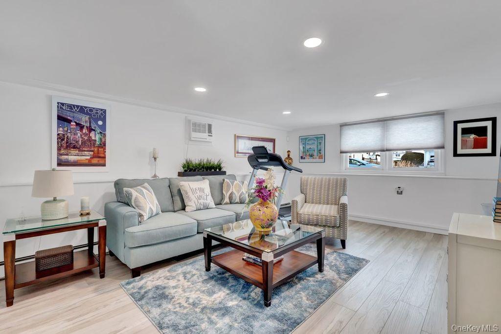 #15 photo, 3354 2nd Street, Oceanside , NY 11572