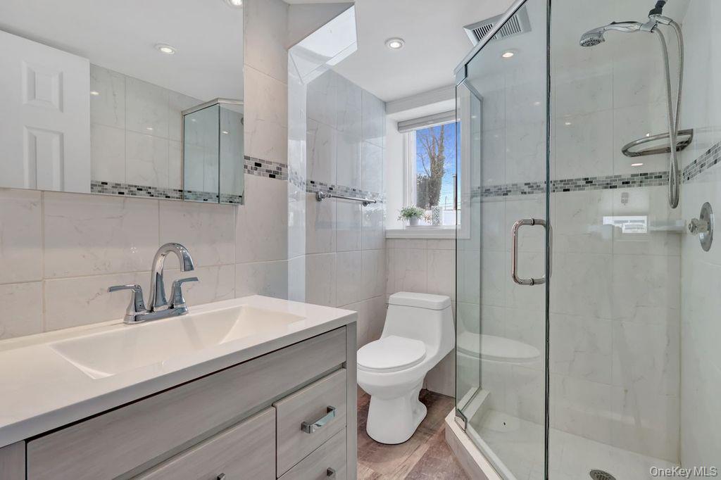 #18 photo, 3354 2nd Street, Oceanside , NY 11572