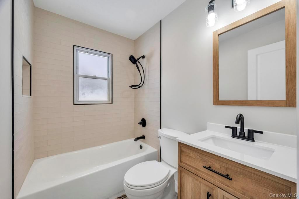 #19 photo, 2066 Lakeview Road, Bellmore , NY 11710