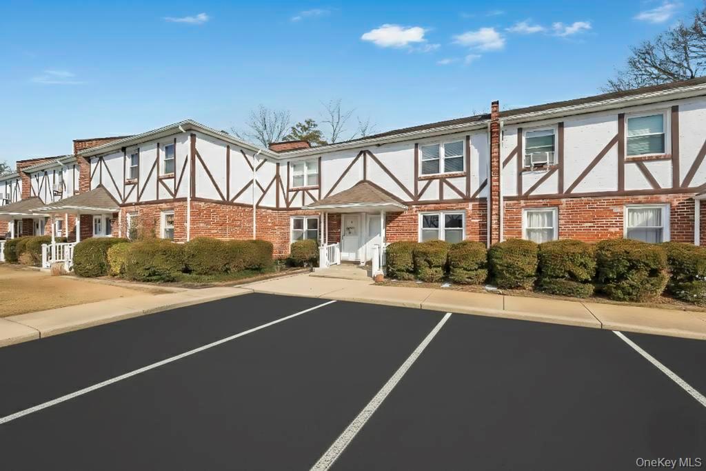 #4 photo, 2066 Lakeview Road, Bellmore , NY 11710