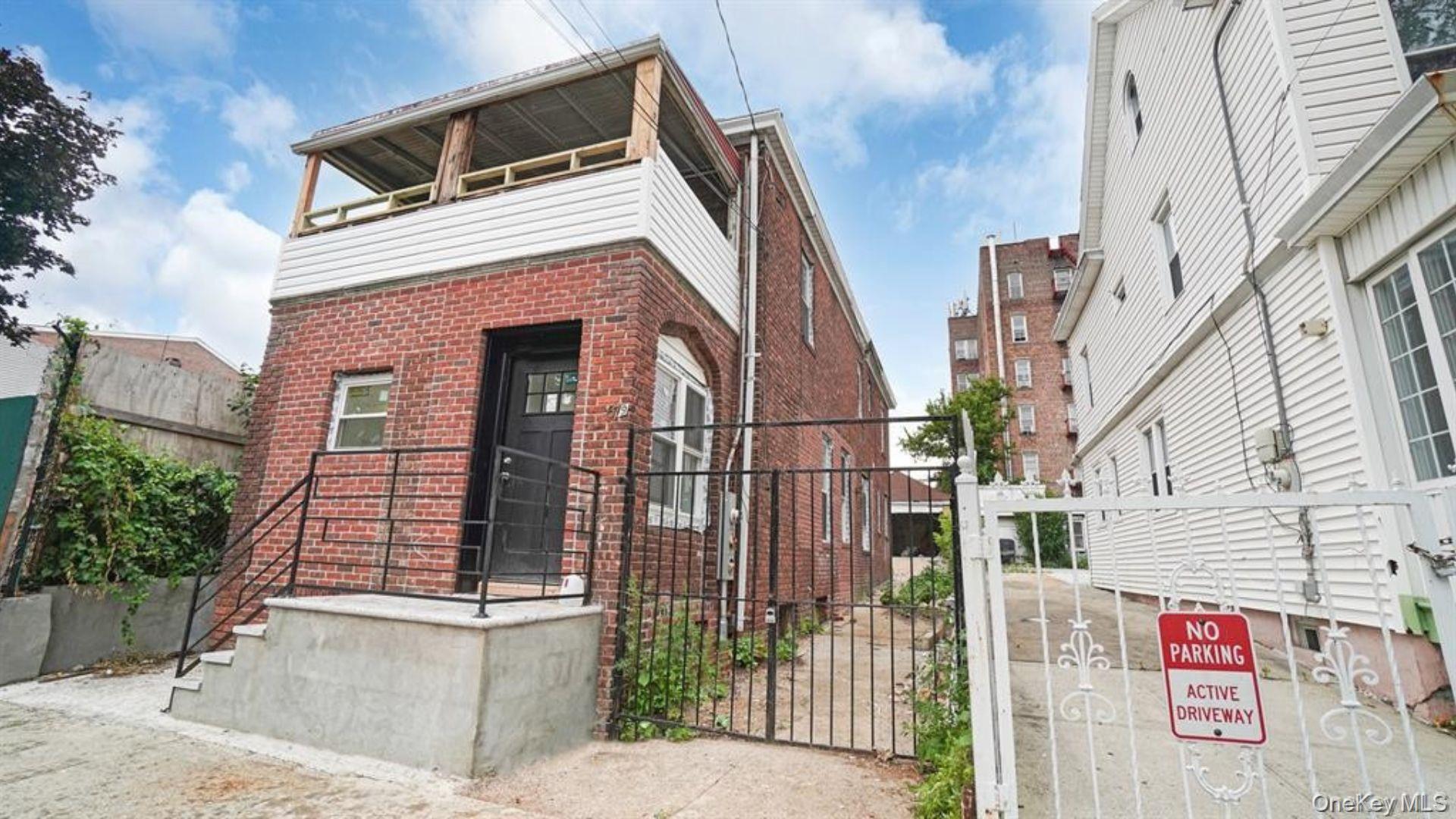 #1 photo, 679 E 221st Street, 브롱크스 Bronx , NY 10467