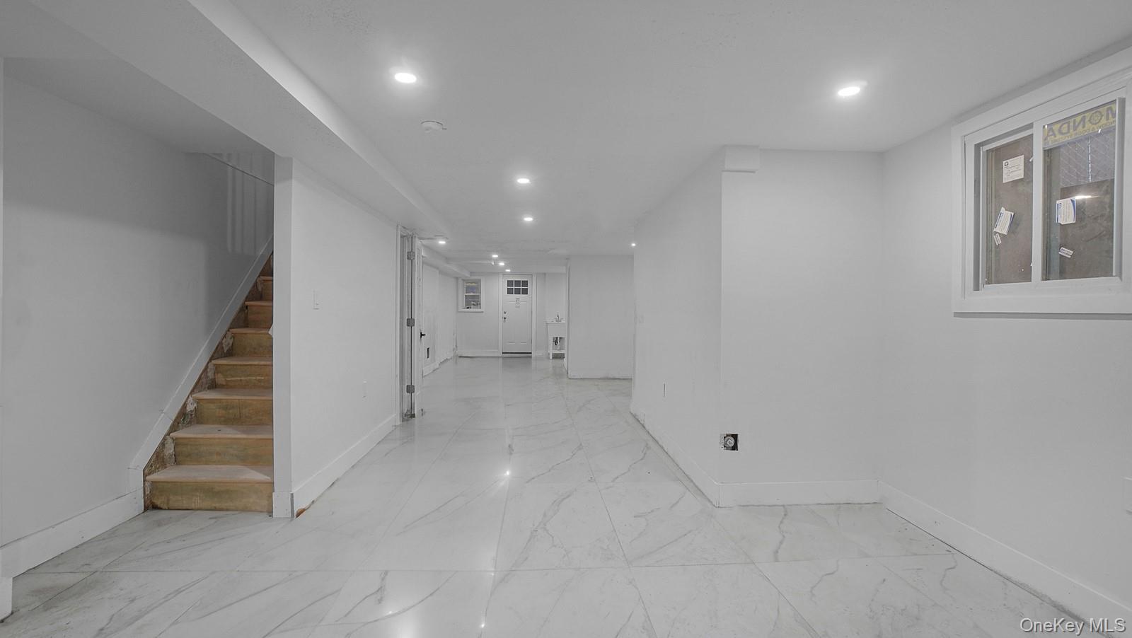 #17 photo, 679 E 221st Street, 브롱크스 Bronx , NY 10467