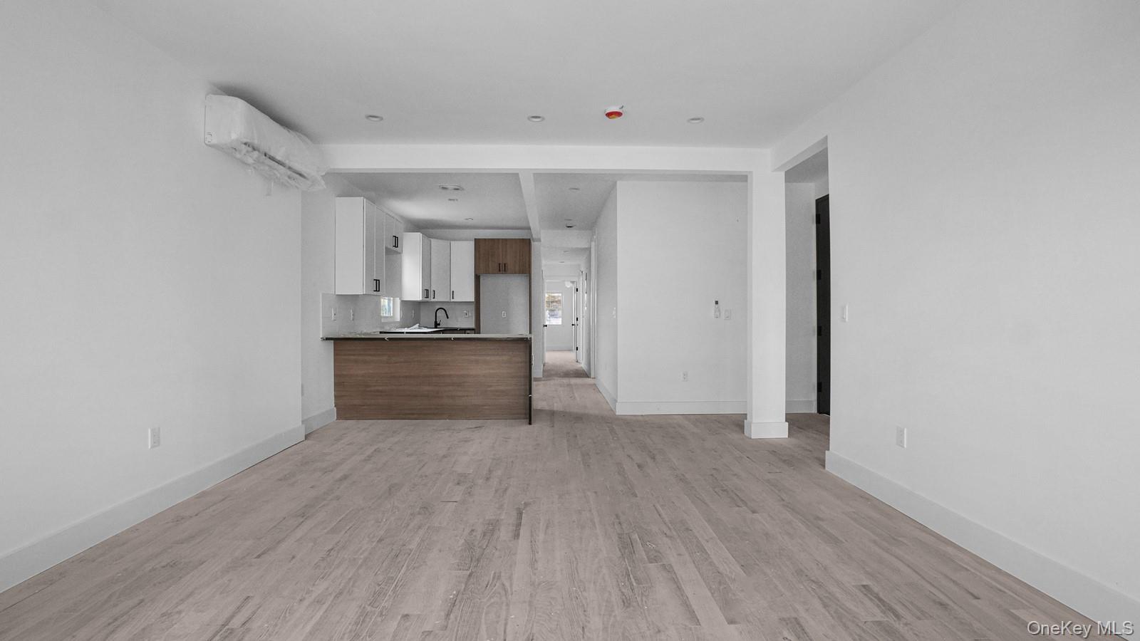 #14 photo, 340 E 234th Street, 布朗士 Bronx , NY 10470