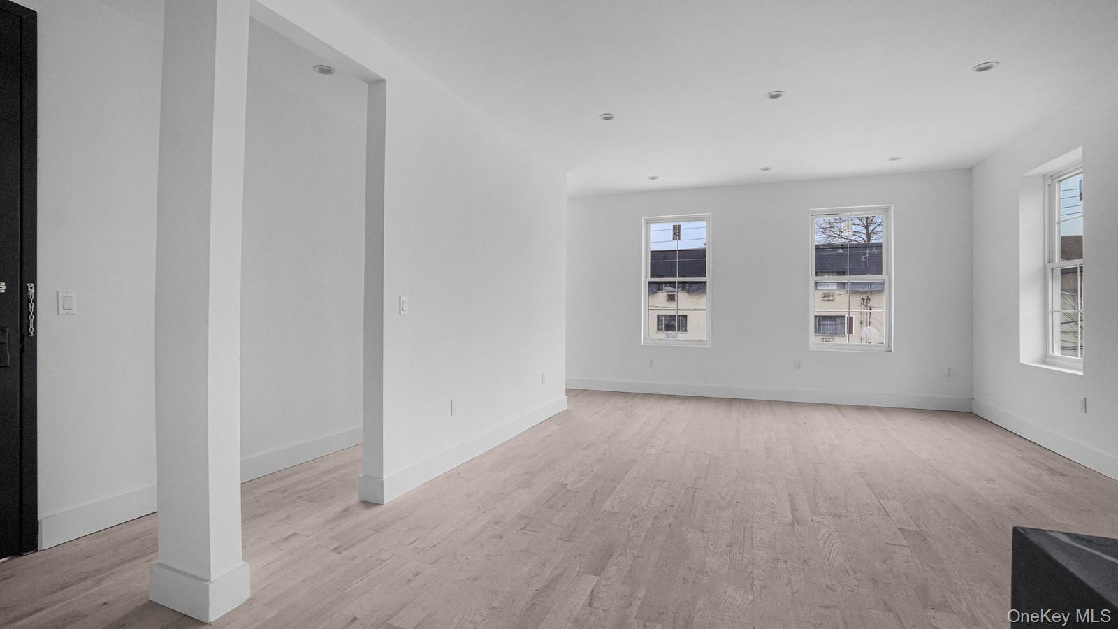 #17 photo, 340 E 234th Street, 布朗士 Bronx , NY 10470