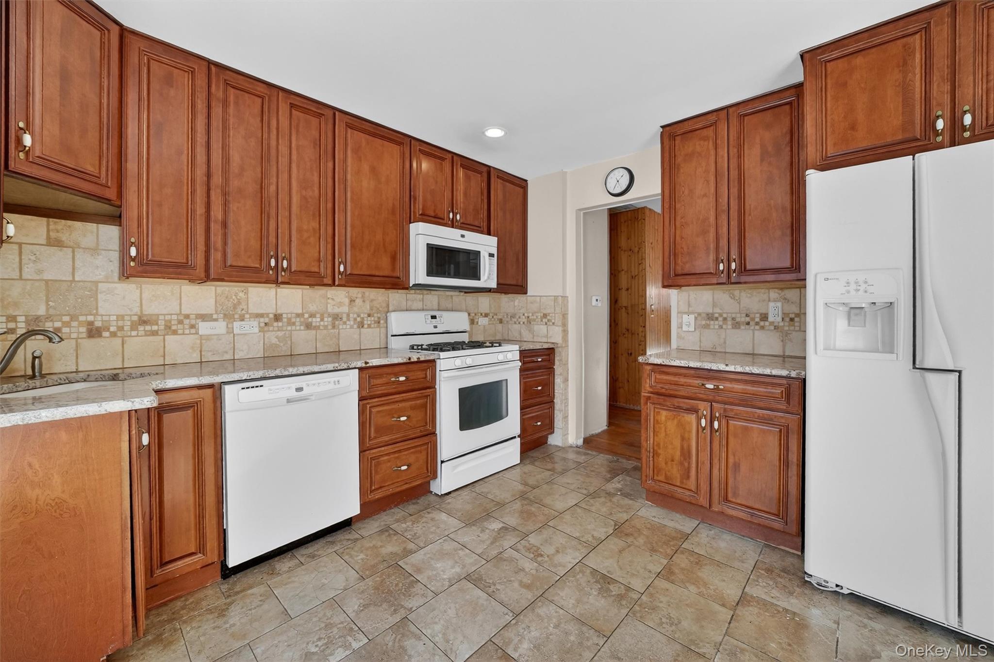 #16 photo, 1 Mace Drive, Valley Cottage , NY 10989