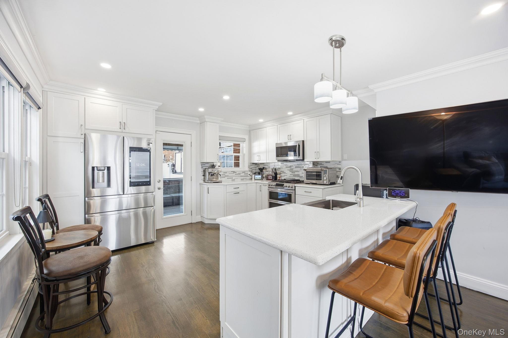 #6 photo, 750 Swinton Avenue, Bronx , NY 10465