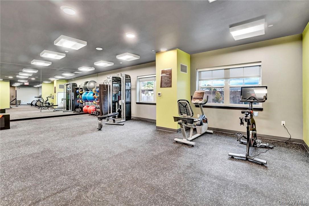 #17 photo, 92 Blauvelt Way - The Sheldon, Suffern , NY 10901