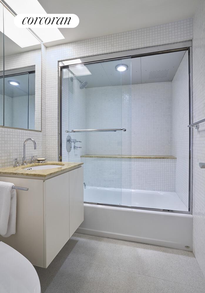 #11 photo, 900 5TH Avenue, Манхэттен ‖ Lenox Hill , NY 10021