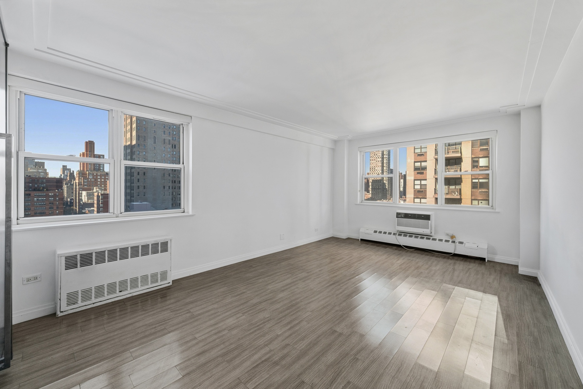 #4 photo, 340 E 80th Street, Upper East Side , NY 10075