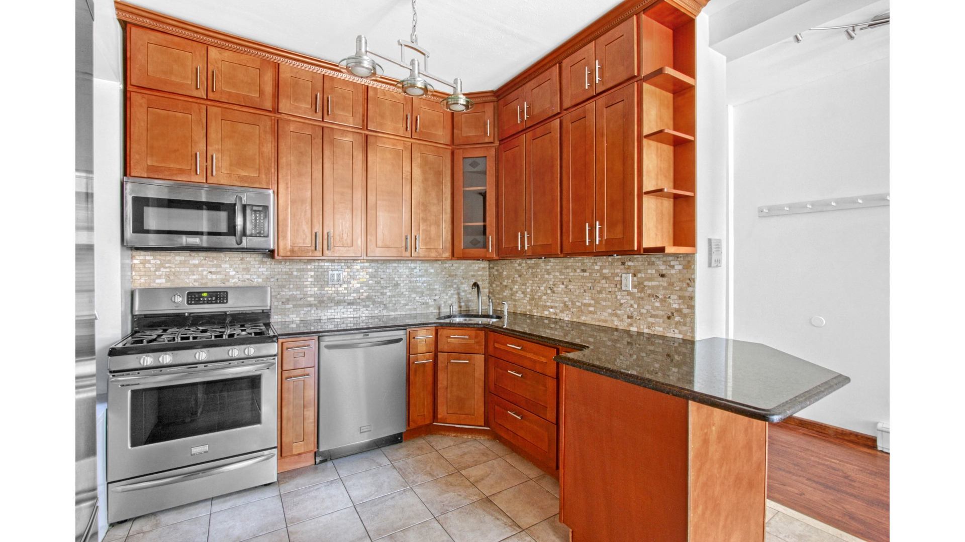 #10 photo, 510 OCEAN Parkway, Бруклин ‖ Kensington , NY 11218