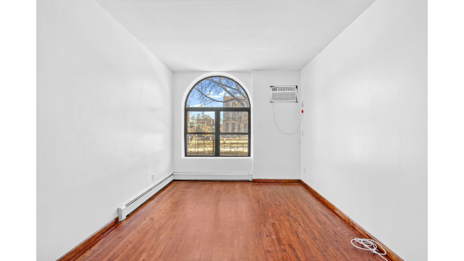 #4 photo, 510 OCEAN Parkway, Бруклин ‖ Kensington , NY 11218