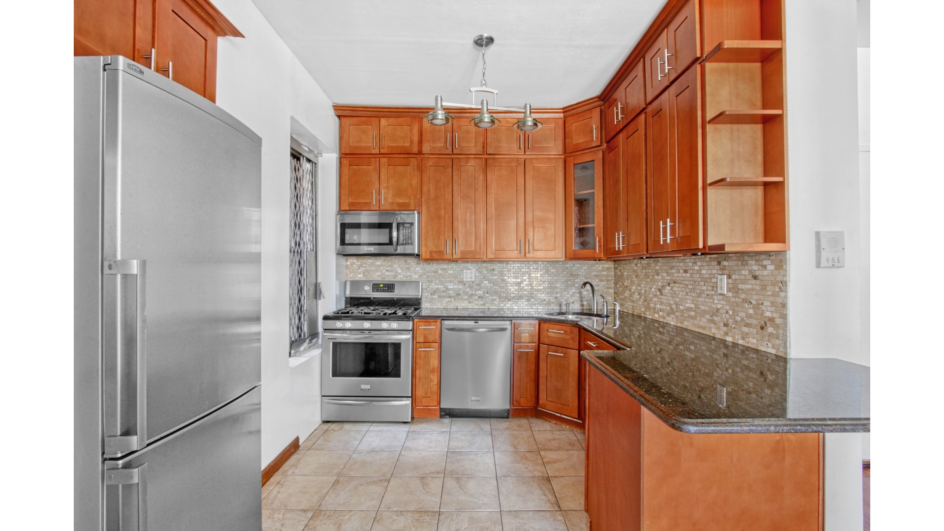 #7 photo, 510 OCEAN Parkway, Бруклин ‖ Kensington , NY 11218