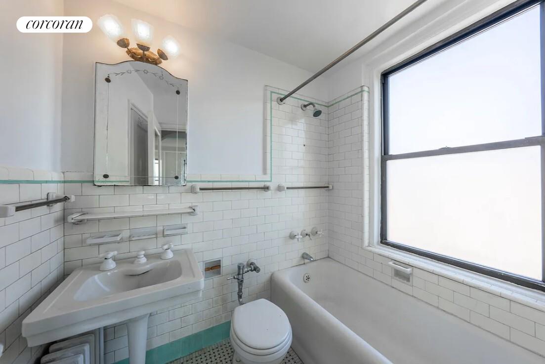 #18 photo, 327 CENTRAL Park W, Манхэттен ‖ Upper West Side , NY 10025