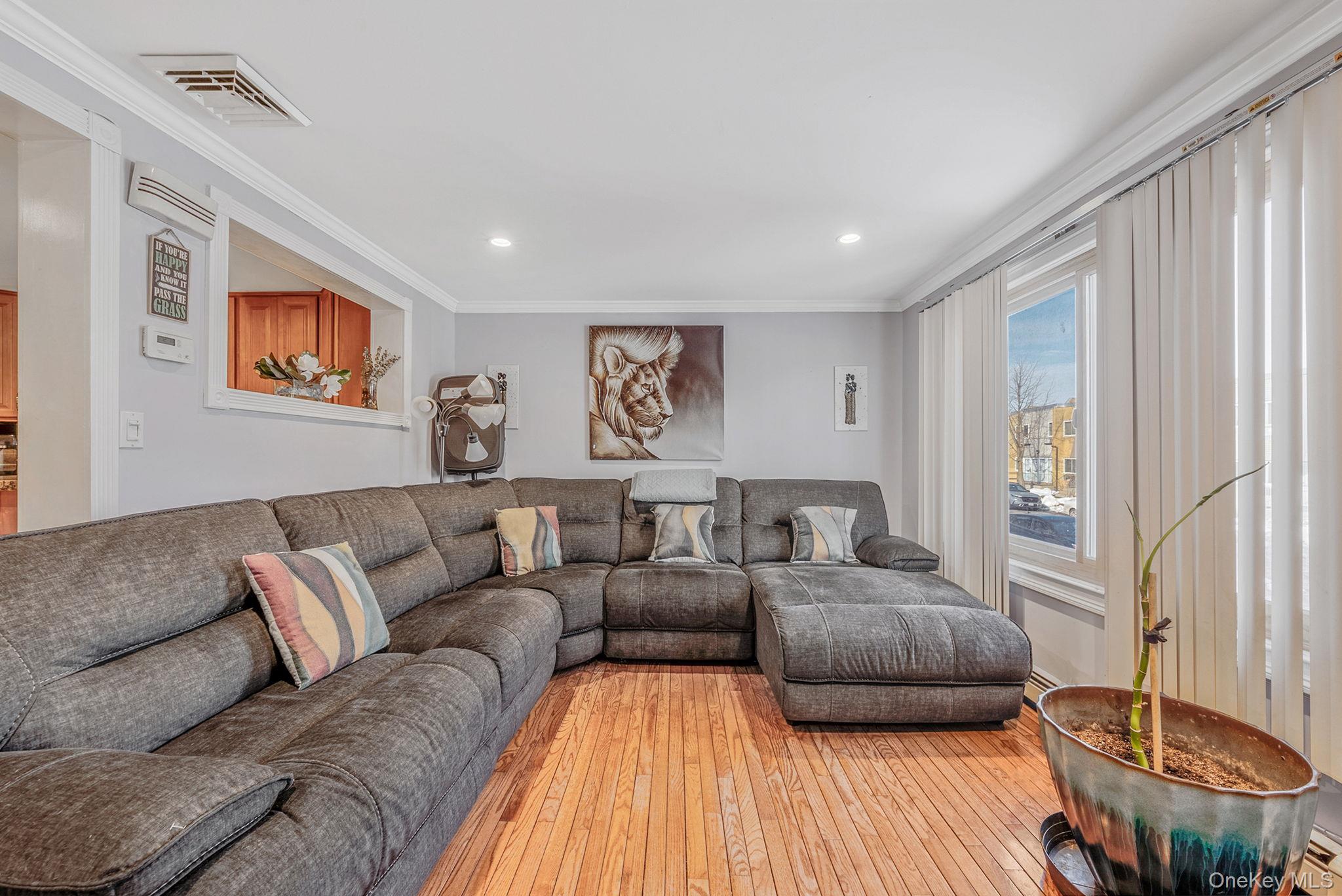 #14 photo, 50 E Pine Street, Long Beach , NY 11561