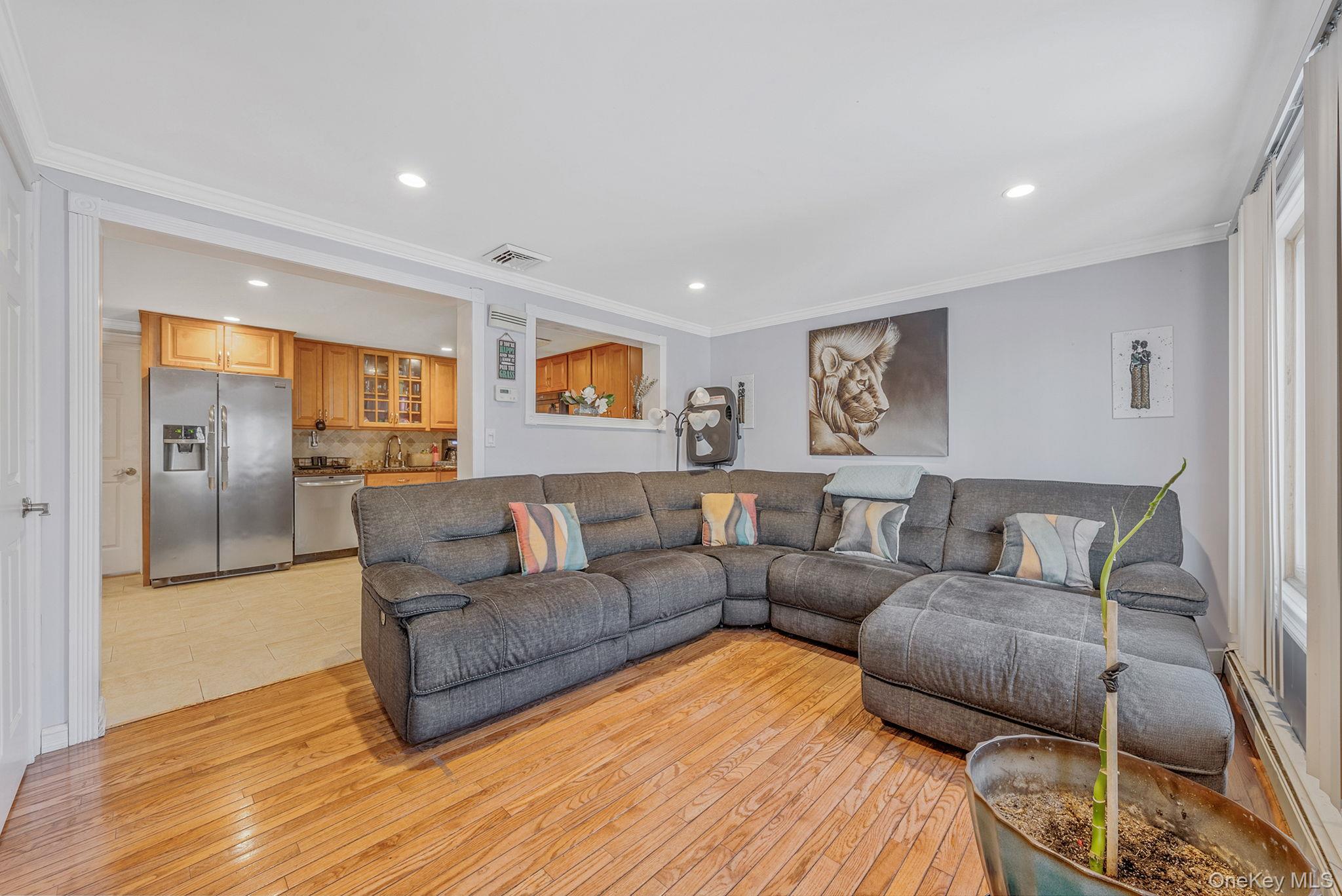 #15 photo, 50 E Pine Street, Long Beach , NY 11561