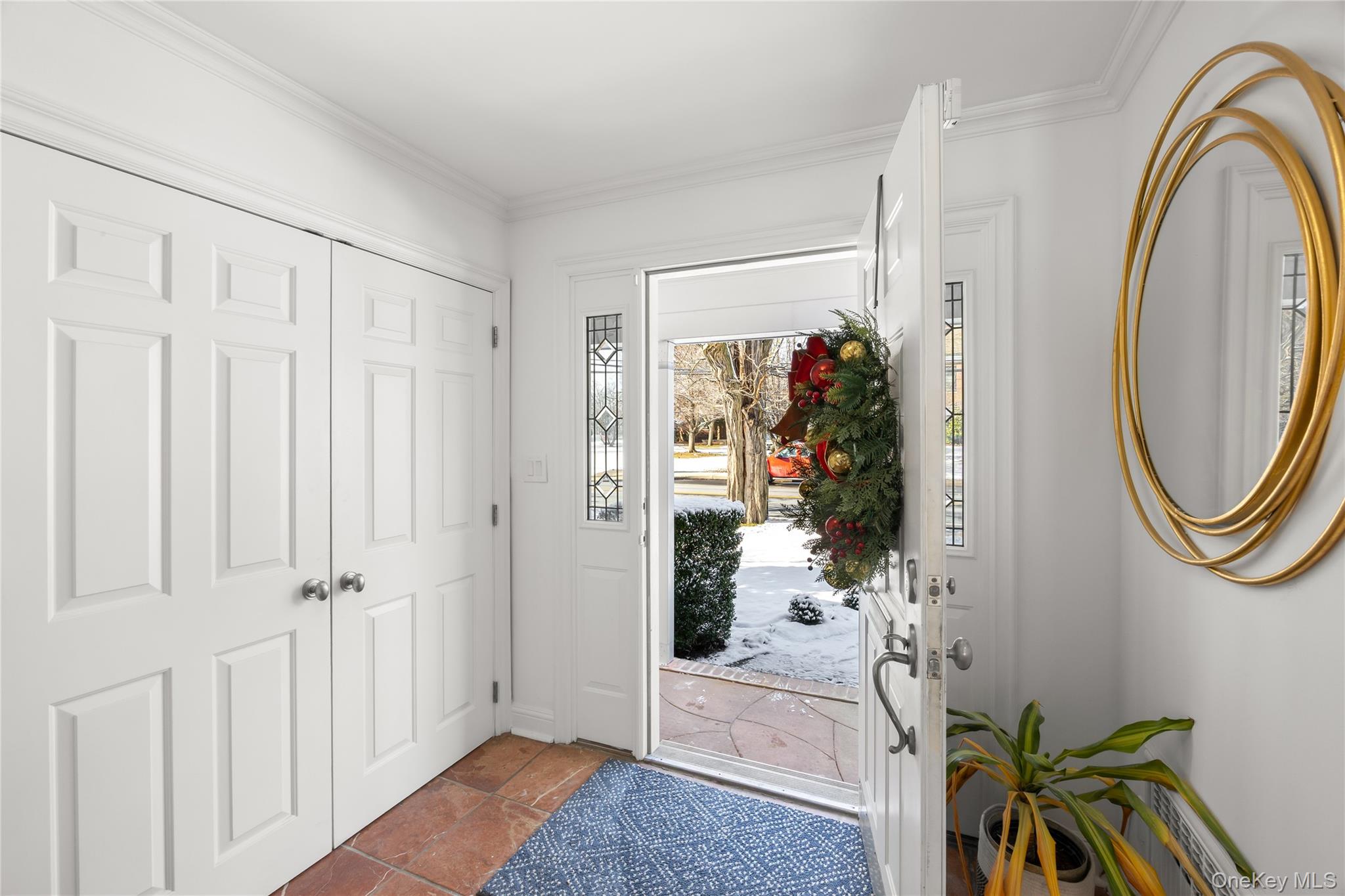 #12 photo, 467 Hempstead Avenue, Rockville Centre , NY 11570