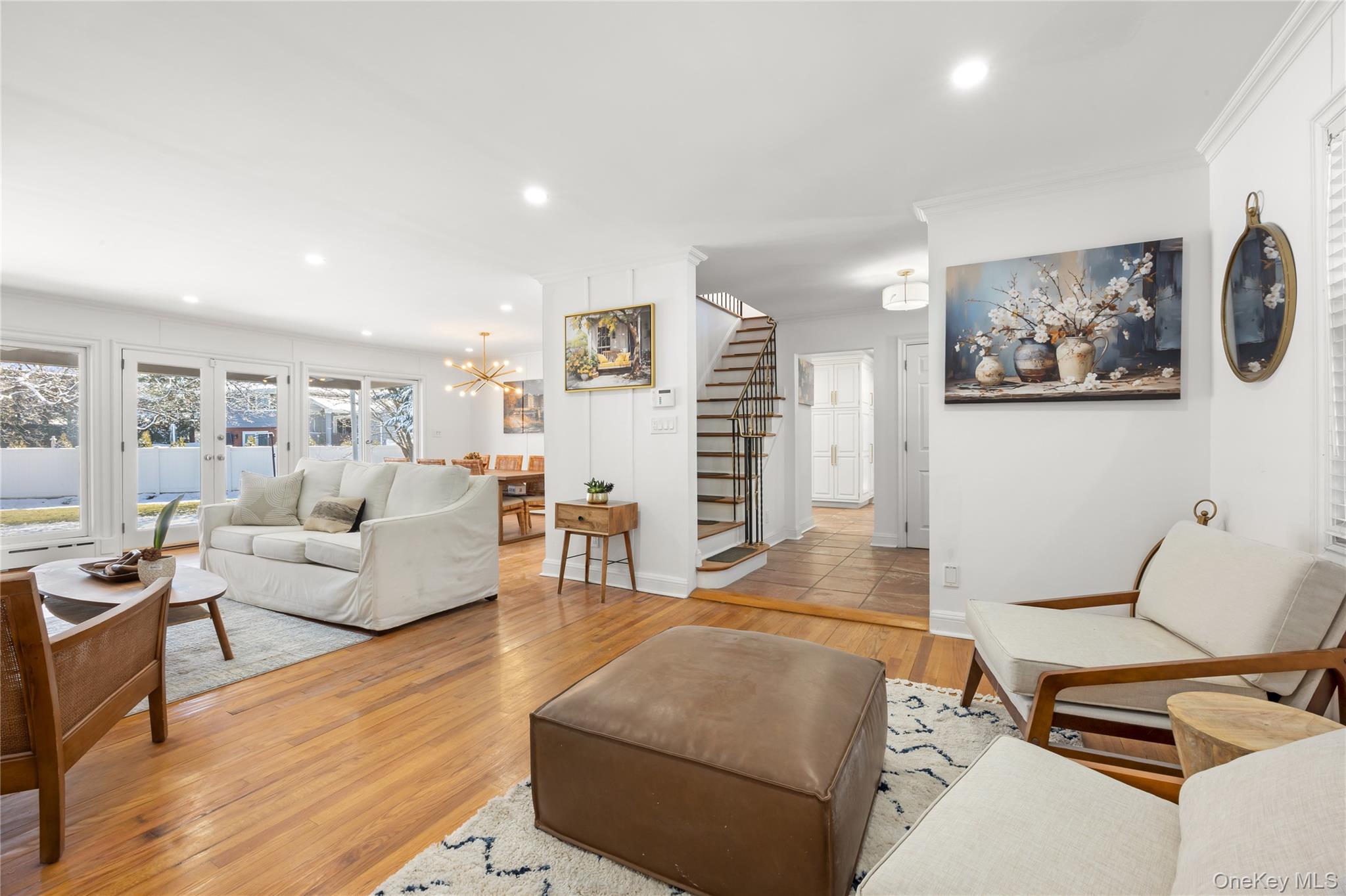 #14 photo, 467 Hempstead Avenue, Rockville Centre , NY 11570