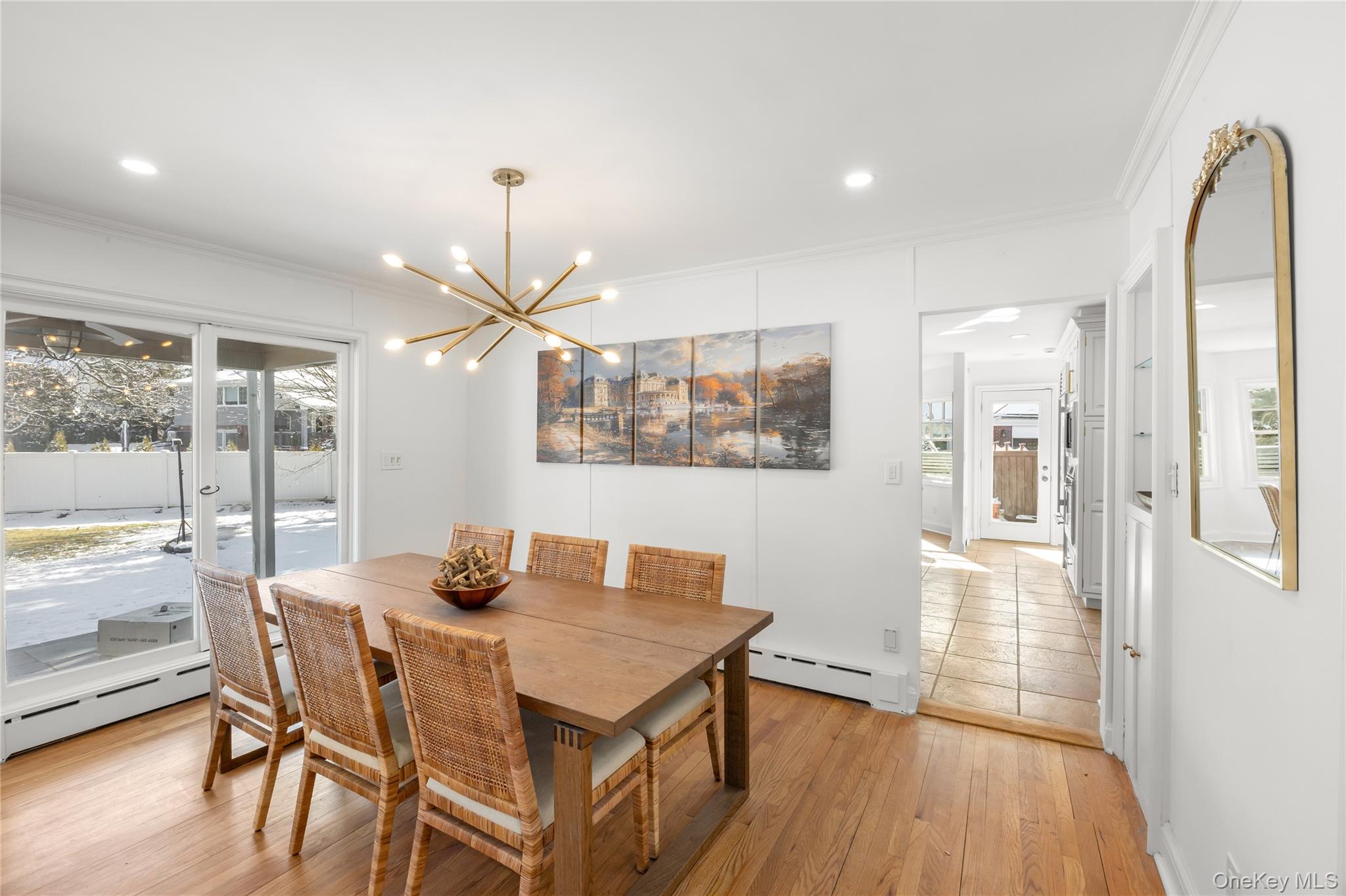 #19 photo, 467 Hempstead Avenue, Rockville Centre , NY 11570