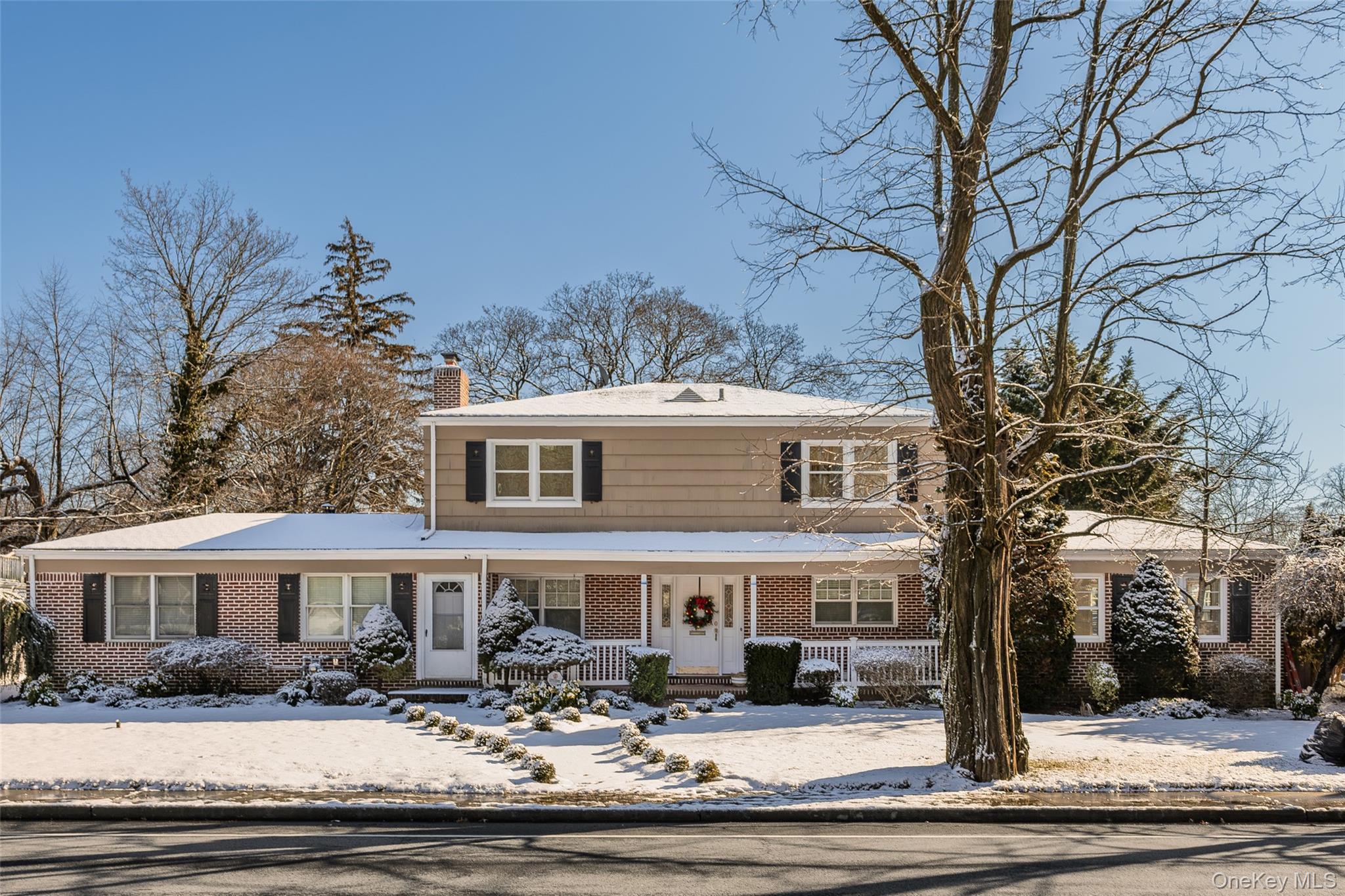 #2 photo, 467 Hempstead Avenue, Rockville Centre , NY 11570