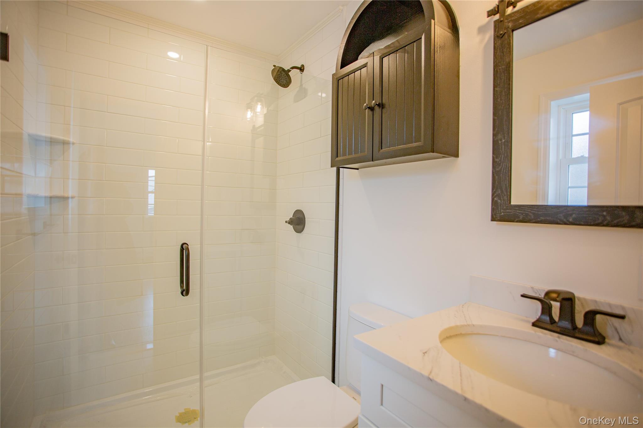 #19 photo, 451 E Pine Street, מחוז נסאו Long Beach , NY 11561