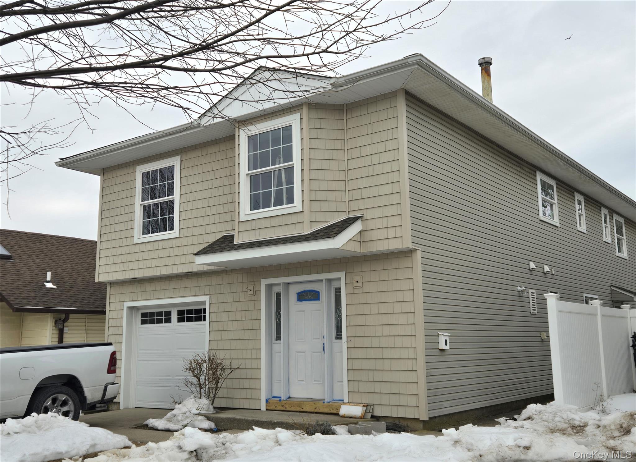 #4 photo, 451 E Pine Street, Long Beach , NY 11561