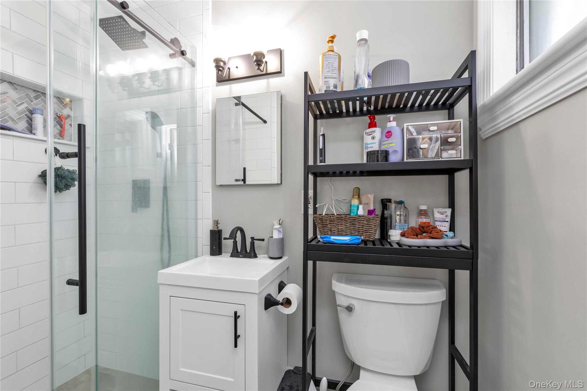 #10 photo, 26 Lancaster Road, Island Park , NY 11558