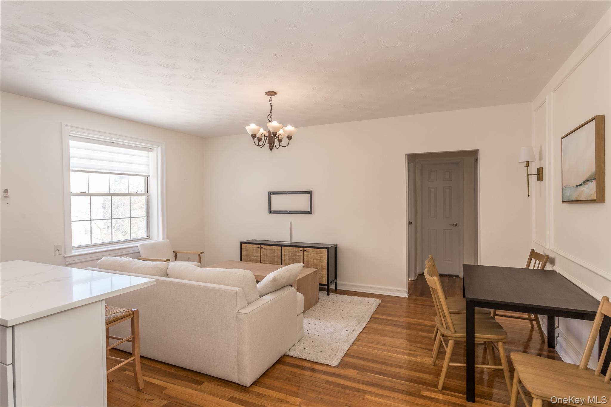 #4 photo, 30-69 Hobart Street, Woodside , NY 11377