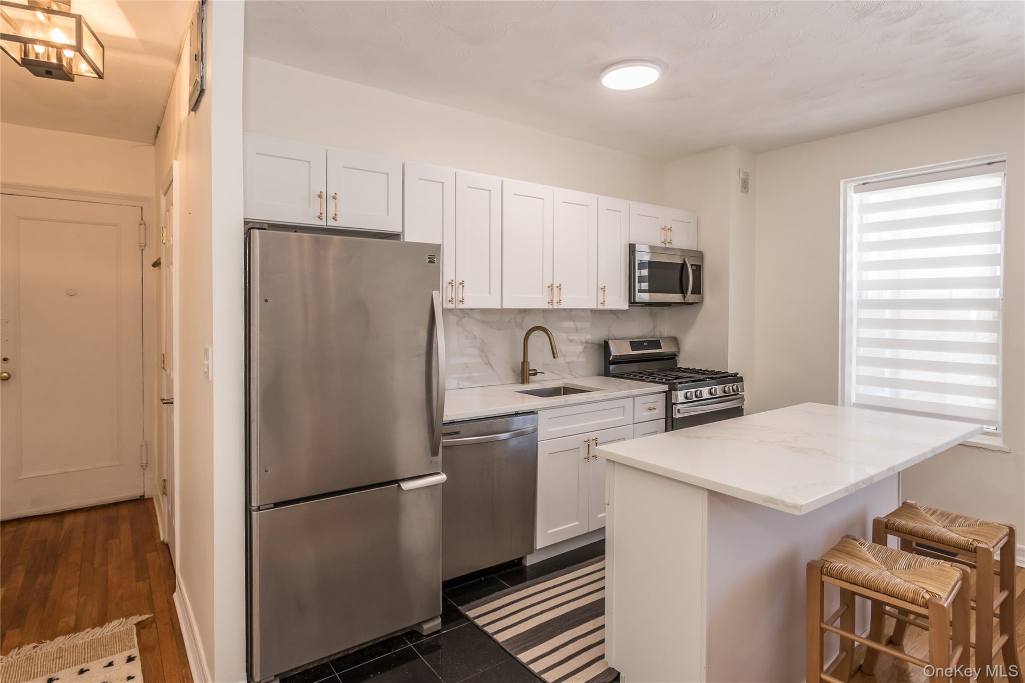 #5 photo, 30-69 Hobart Street, Woodside , NY 11377