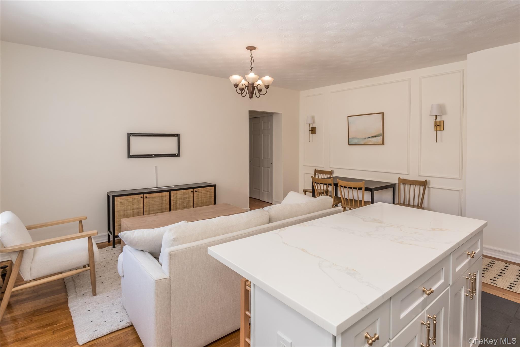 #7 photo, 30-69 Hobart Street, Woodside , NY 11377