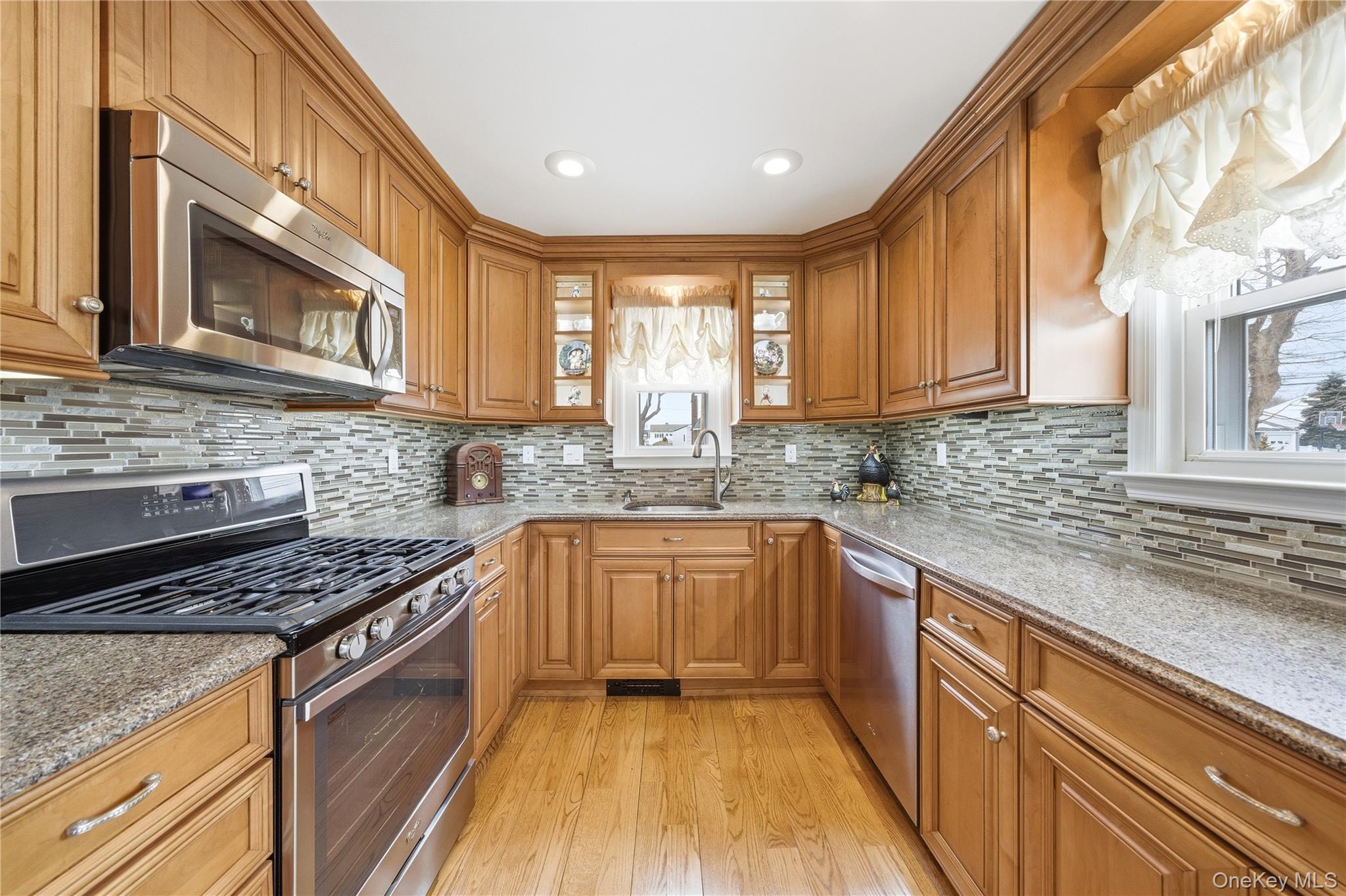 #19 photo, 64 Stuart Avenue, Amityville , NY 11701