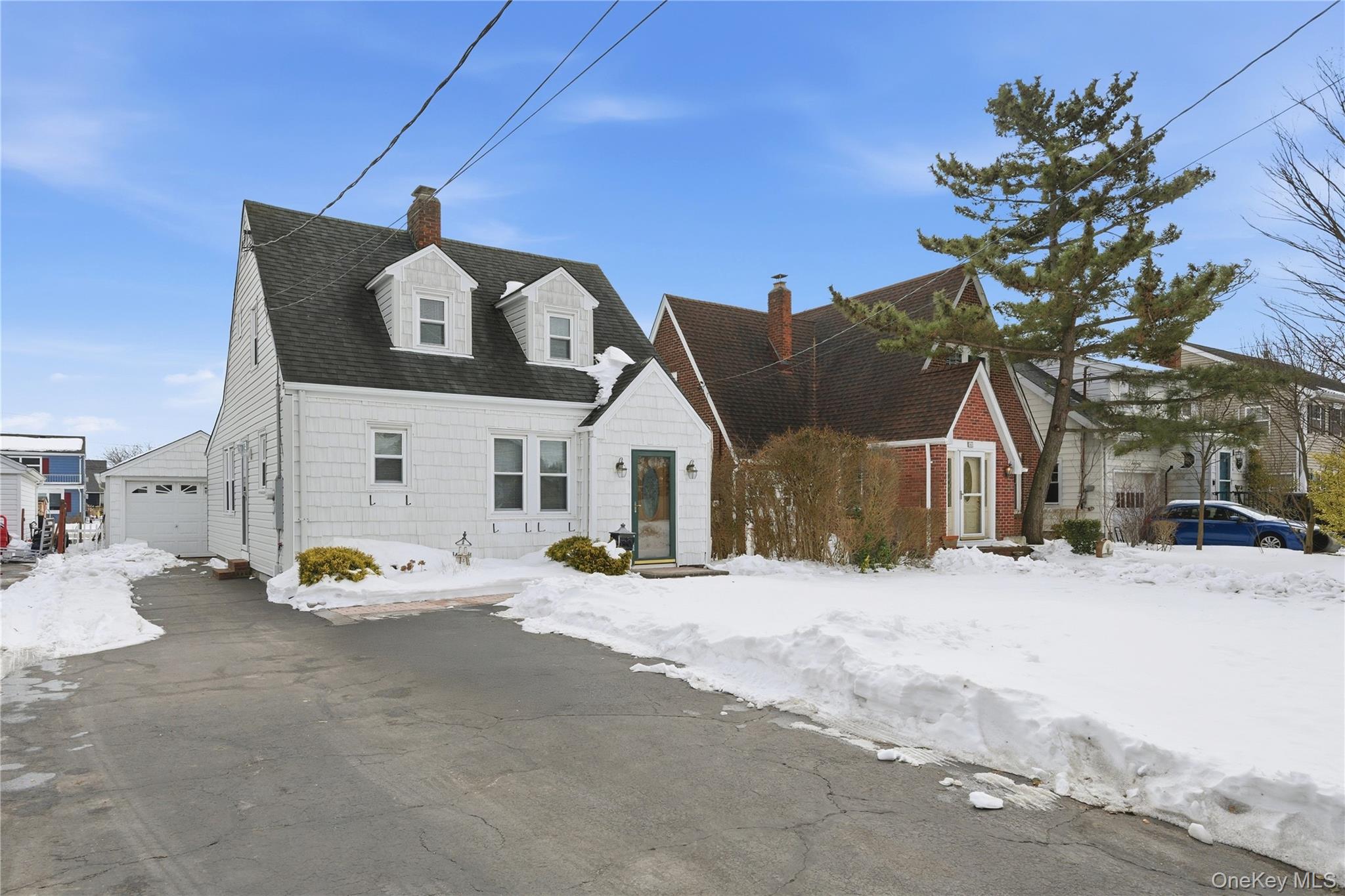 #4 photo, 64 Stuart Avenue, Amityville , NY 11701