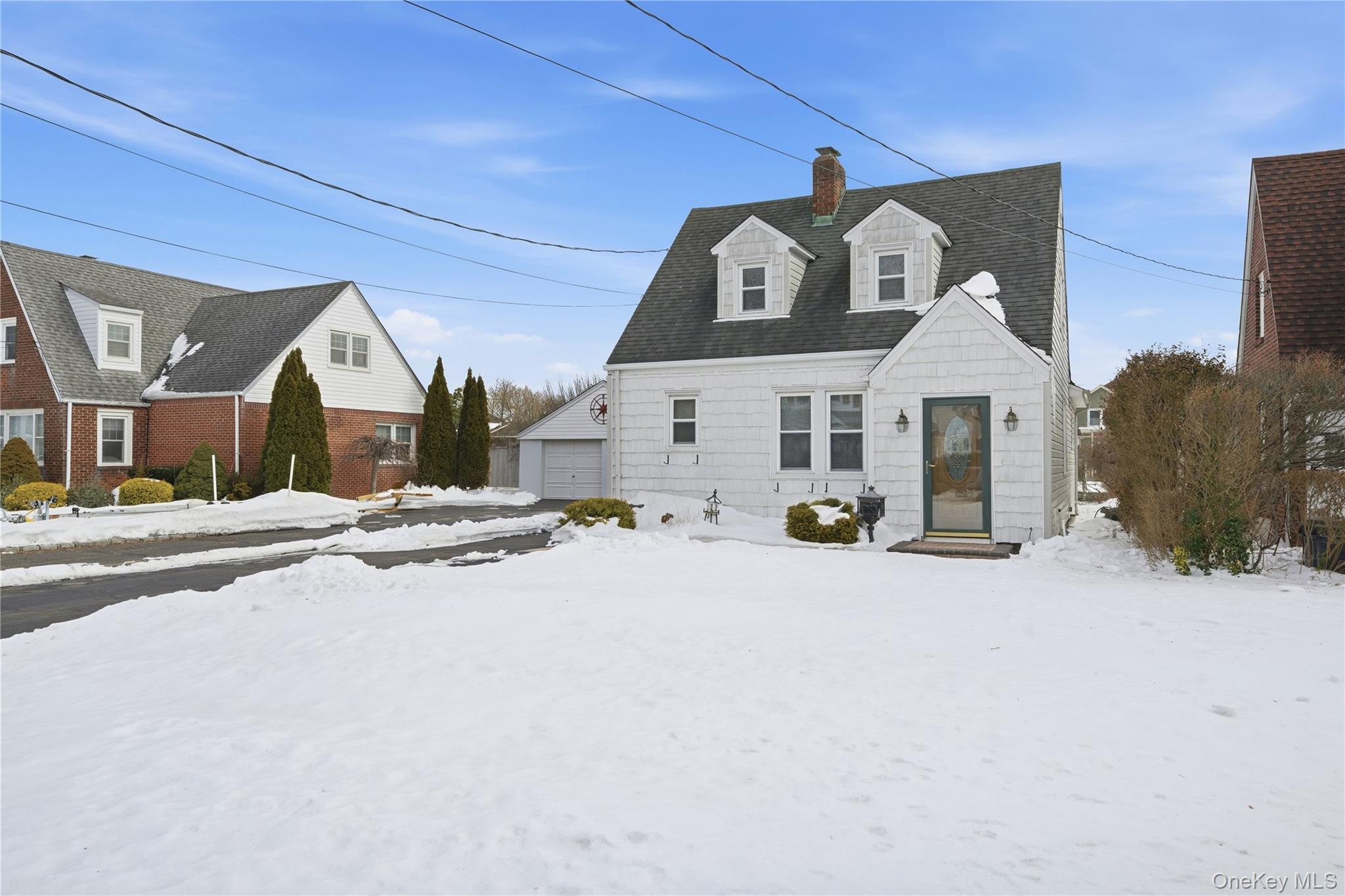 #5 photo, 64 Stuart Avenue, Amityville , NY 11701