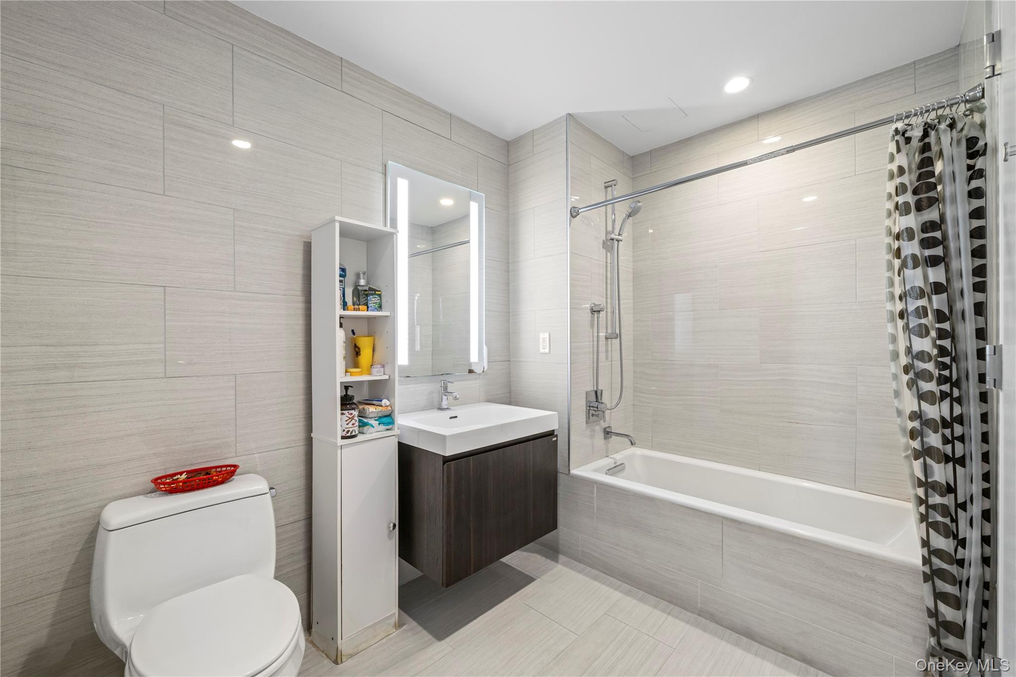 #14 photo, 131-05 40 Road, Flushing , NY 11354