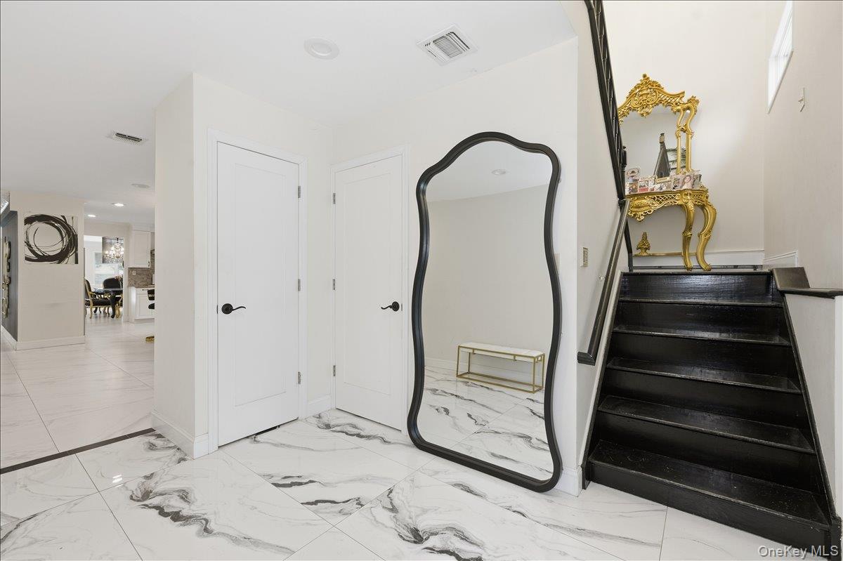 #5 photo, 12 Red Brook Road, Great Neck , NY 11024